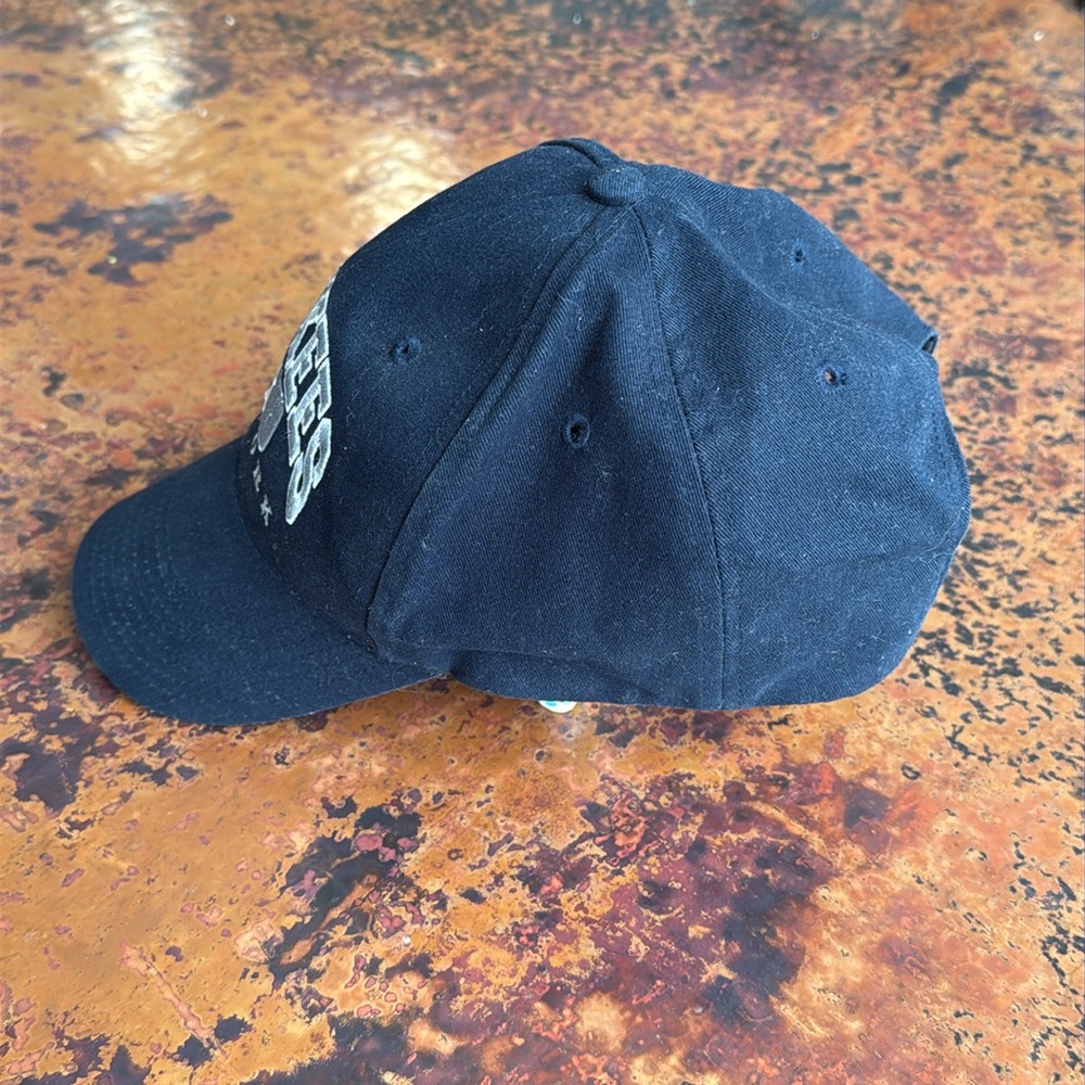 Genuine Merchandise Navy NY Yankees Cotton Vented Baseball Hat Embroidered Logo - Picture 4 of 8